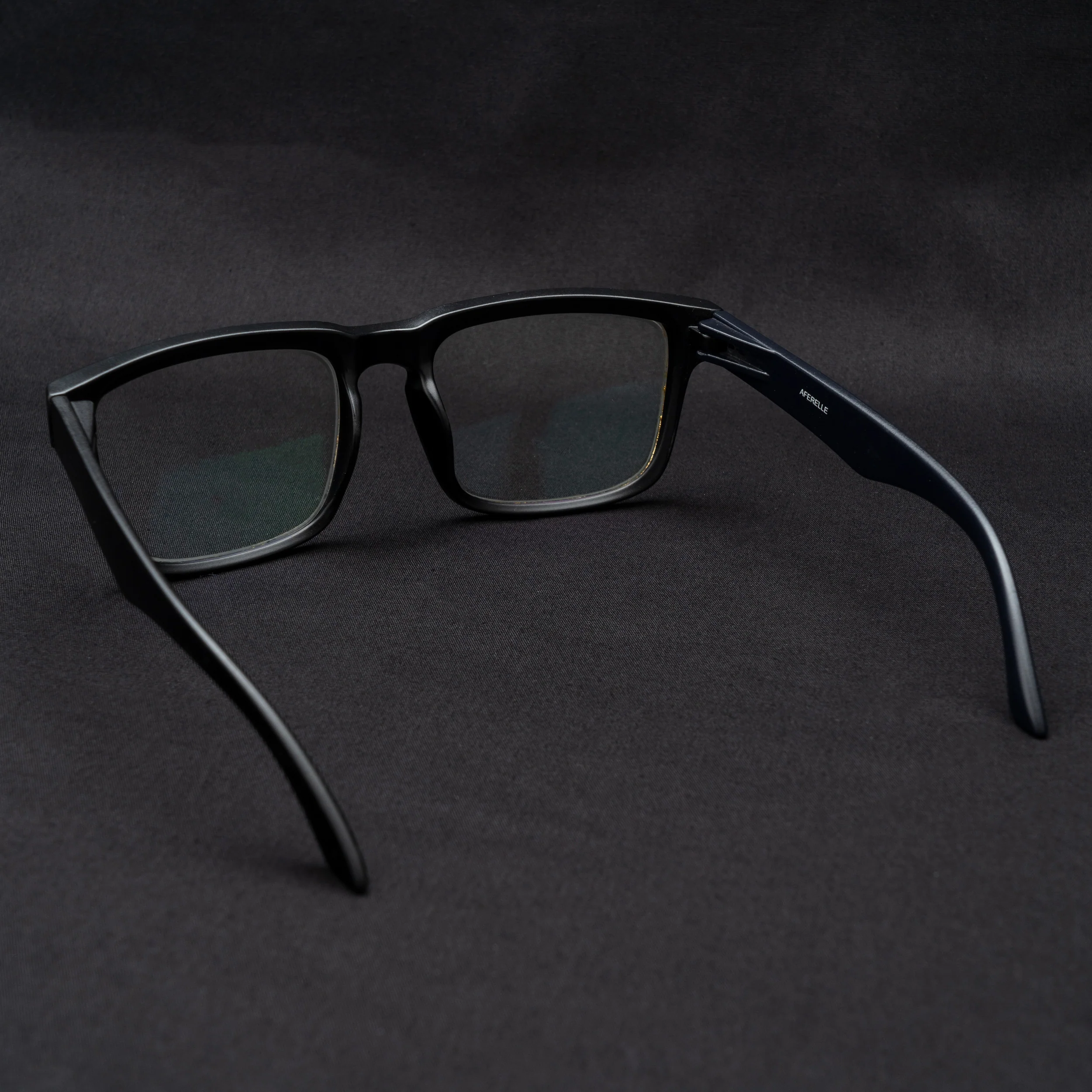 CP black screen glass - Image 2