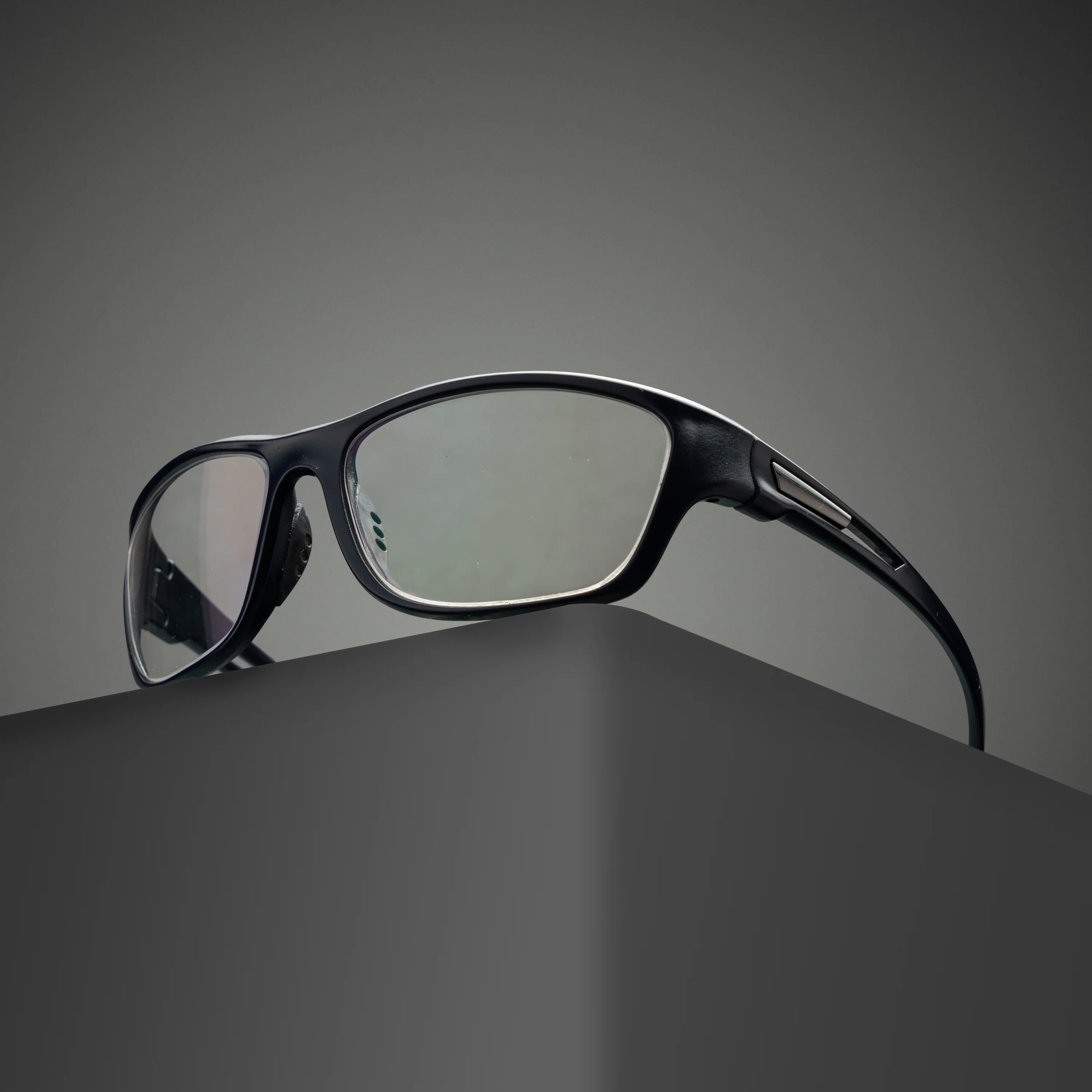 black white screen sun glass